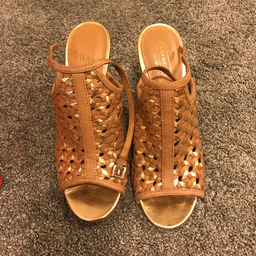 COACH SHOES - Picture 2 of 3